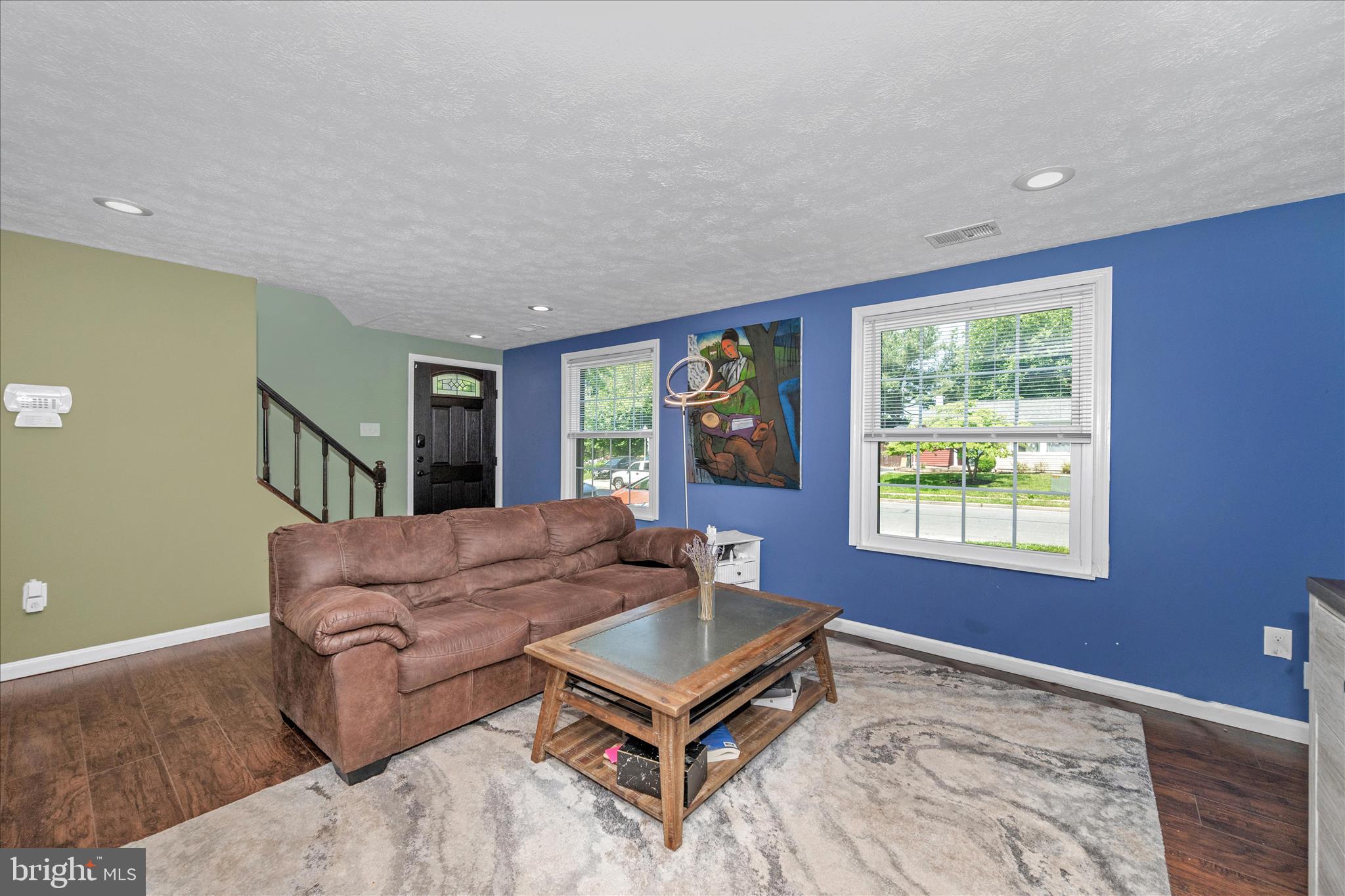 330 Heather Ridge Drive Frederick, MD 21702 - Photo 4 of 39 a living room with furniture and a window