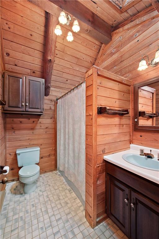 282 Merriman Road Sewickley, PA 15143 - Photo 17 of 25 a bathroom with a sink and a mirror