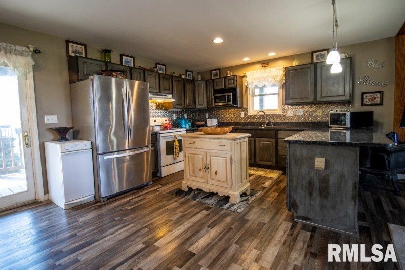 2915 Boyd Road Anna, IL 62906 - Photo 9 of 43 Gallery Image 9