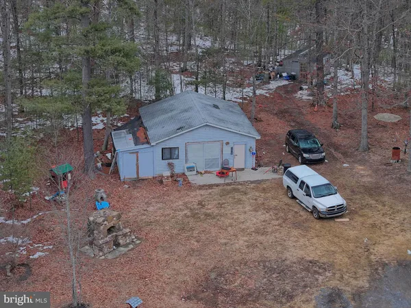 a view of a dry field