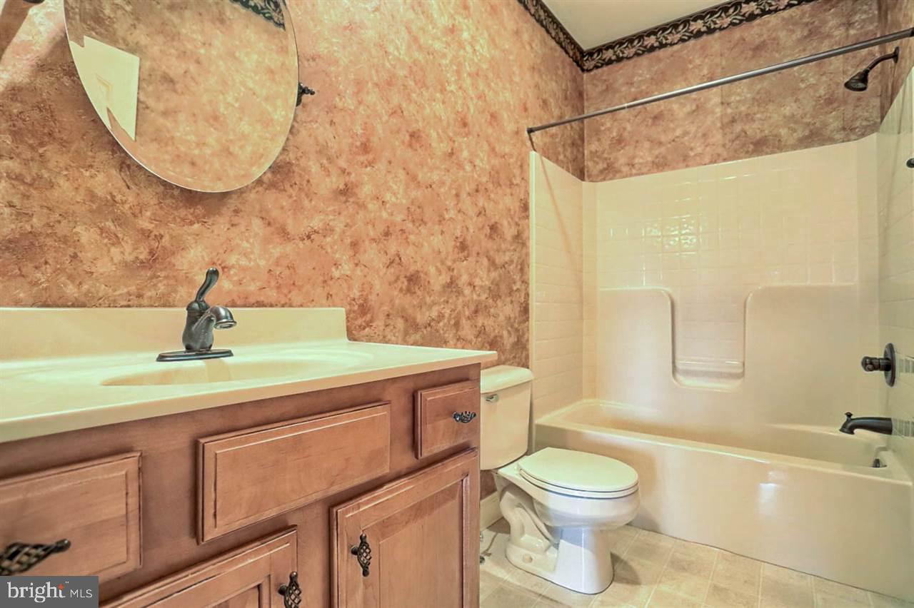 1171 Brian Lane Hanover, PA 17331 - Photo 22 of 36 Gallery Image 22