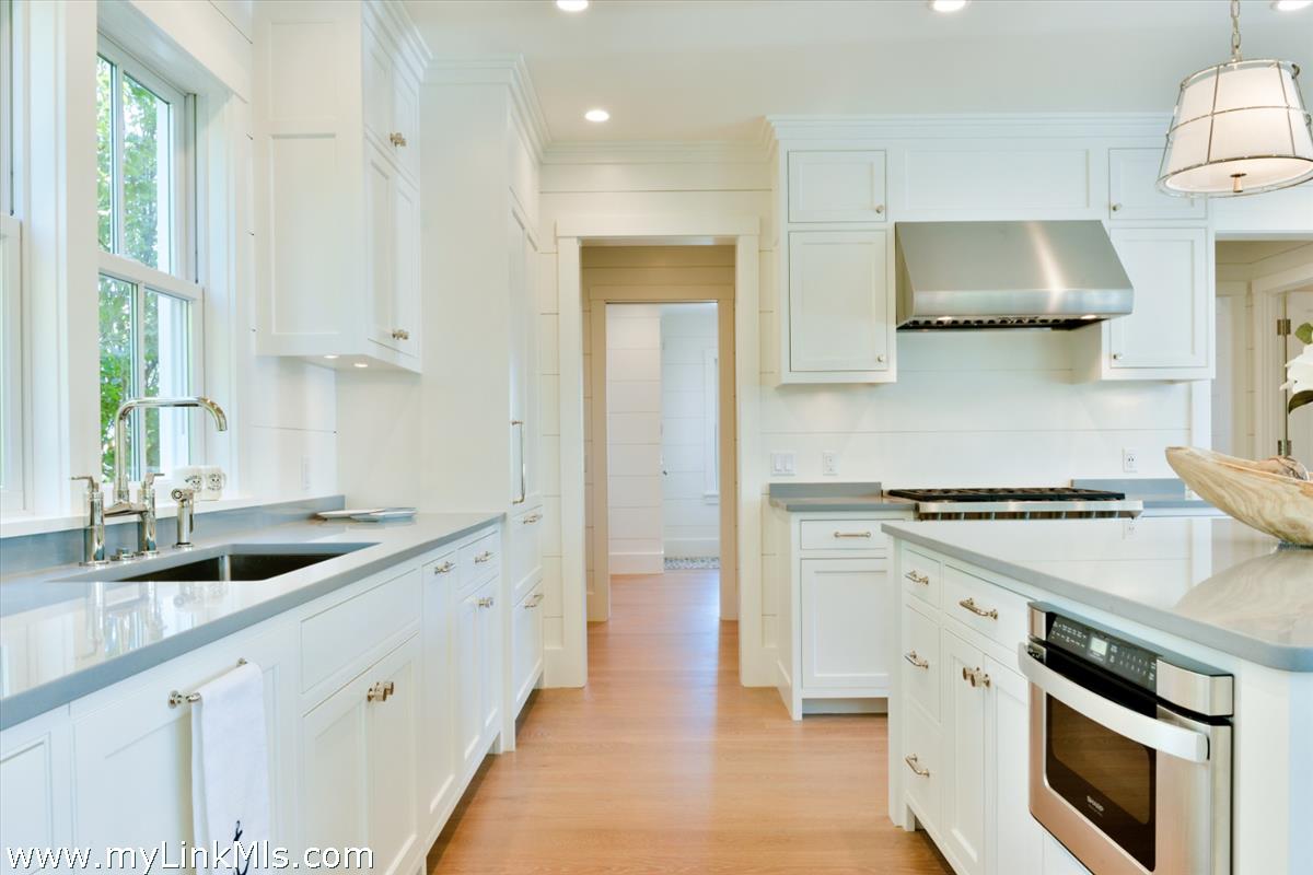 14 Delaney Road Nantucket, MA 02554 - Photo 13 of 49 Gallery Image 13