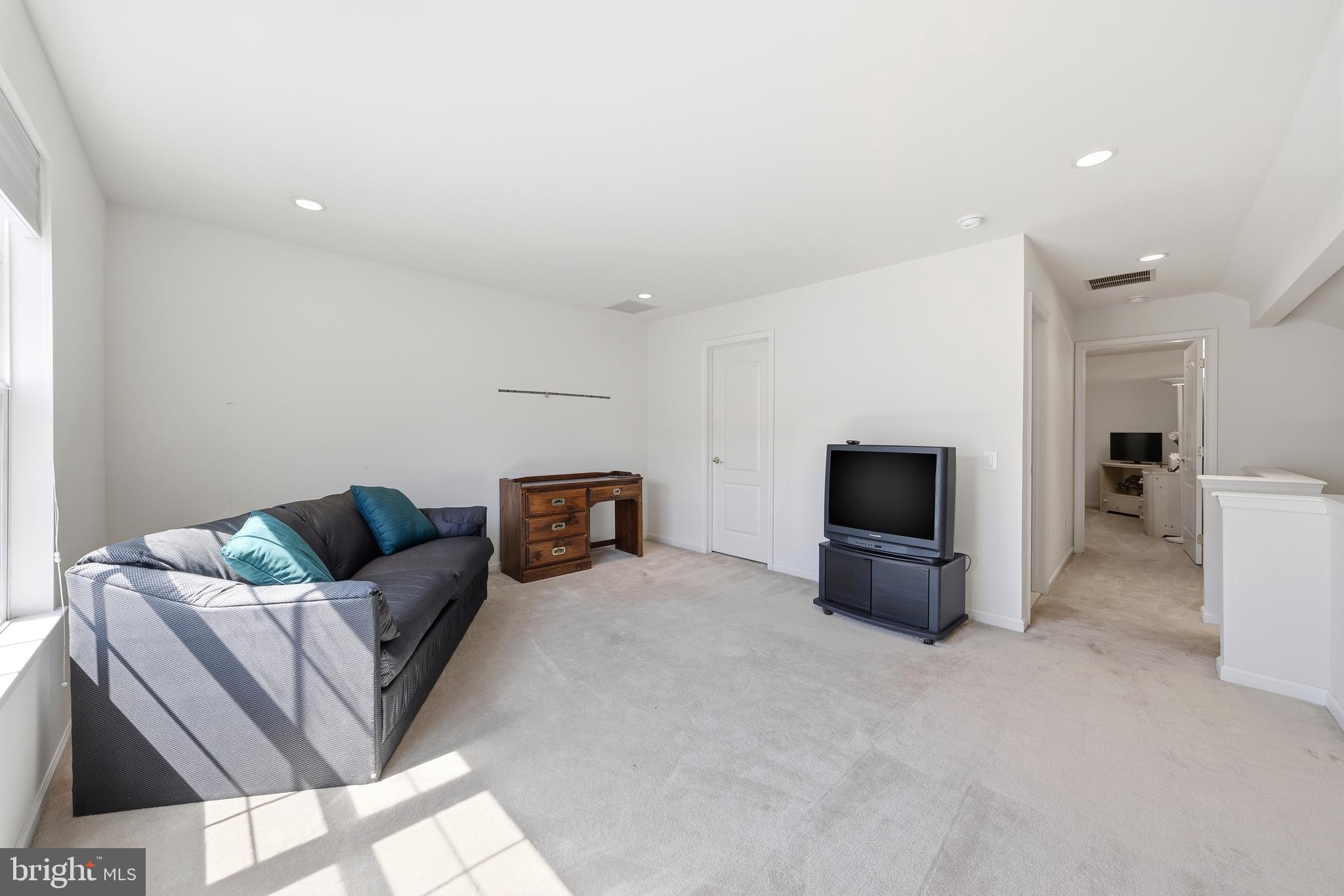 140 Merion Way Hainesport, NJ 08036 - Photo 29 of 38