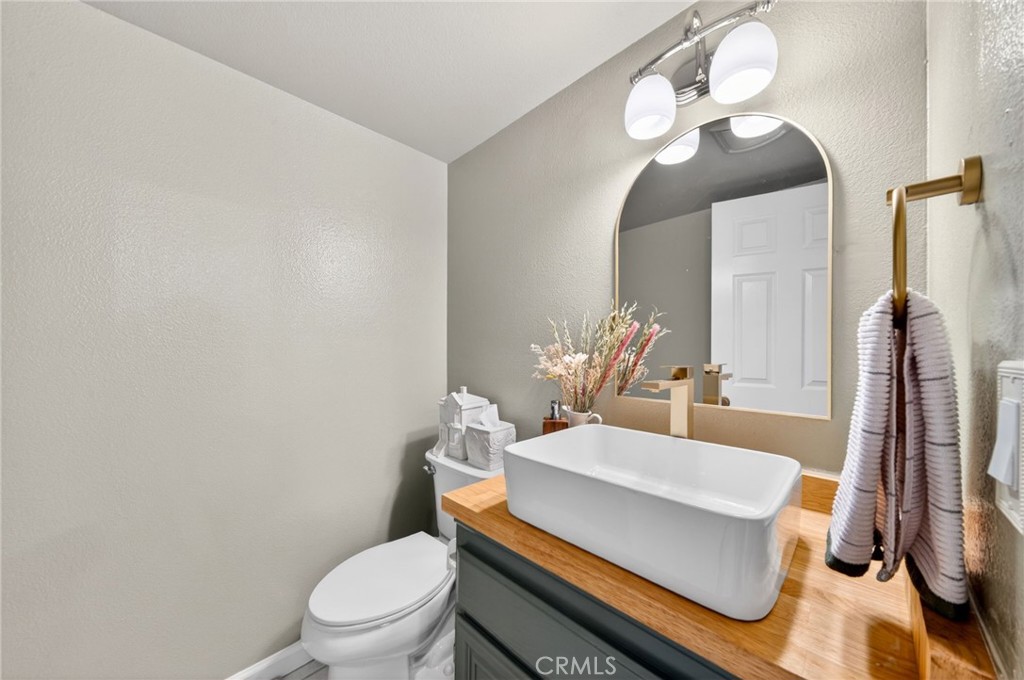 2731 Erringer Road, Unit 71 Simi Valley, CA 93065 - Photo 12 of 33