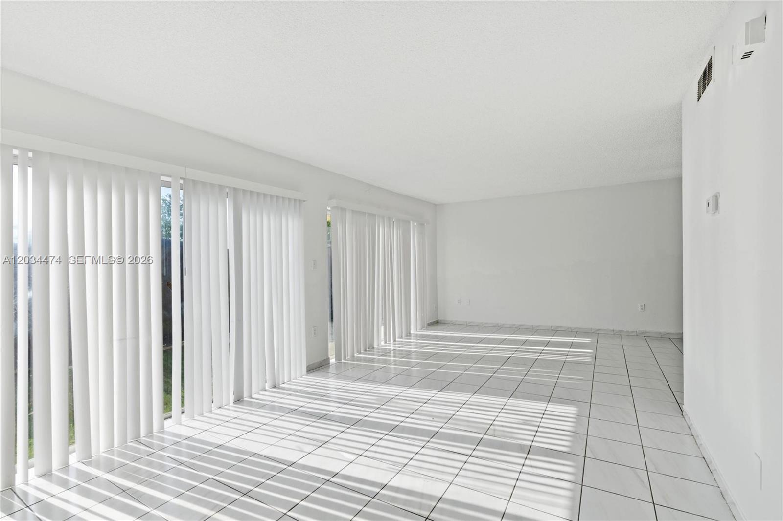 15460 Southwest 82nd Lane, Unit 404 Miami, FL 33193 - Photo 6 of 32