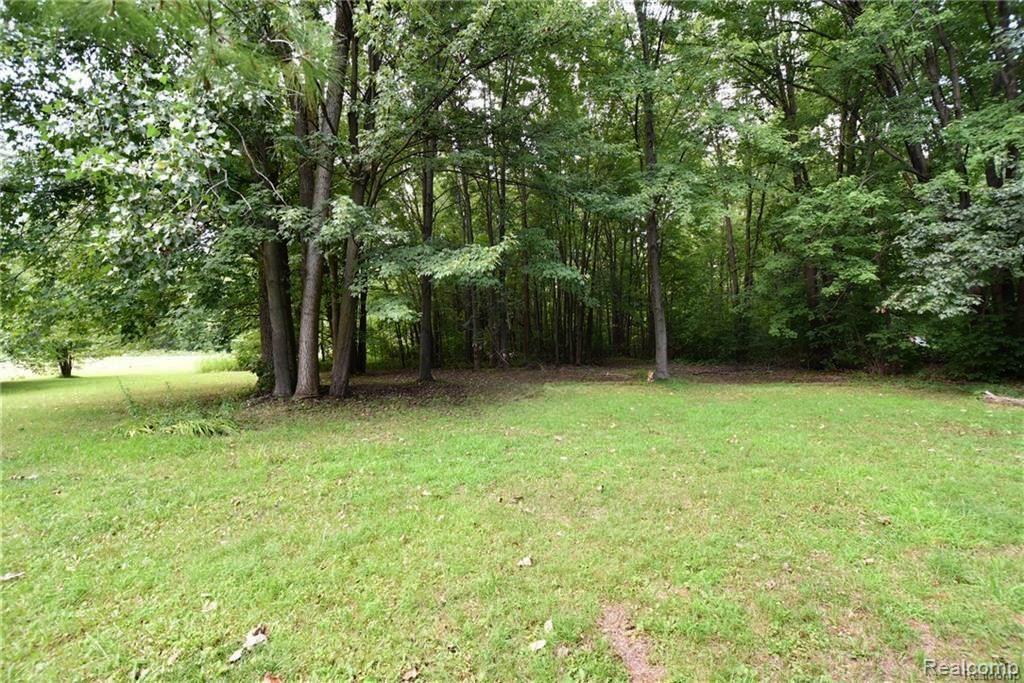 6446 West Vienna Road Clio, MI 48420 - Photo 10 of 13 Backyard