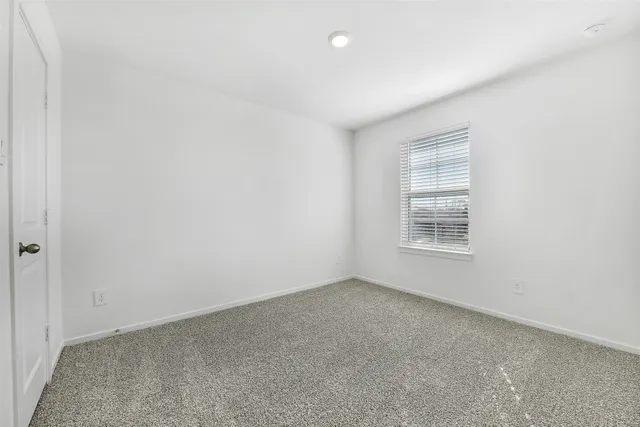 $2,800 | 3930 El Vaquero Court, Alvin, TX 77511