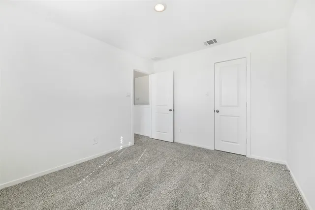 $2,800 | 3930 El Vaquero Court, Alvin, TX 77511