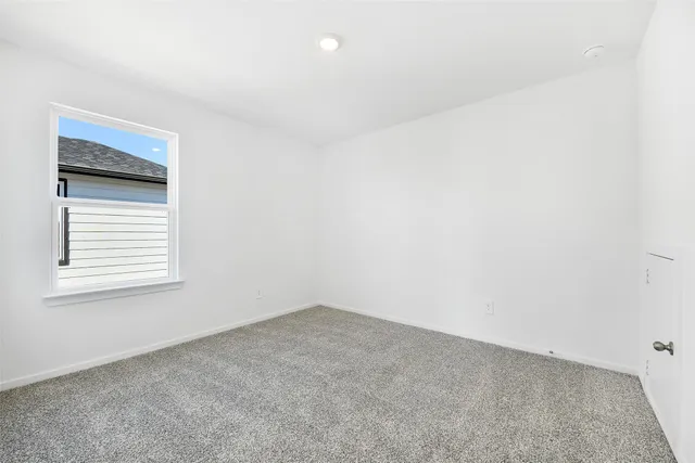 $2,800 | 3930 El Vaquero Court, Alvin, TX 77511