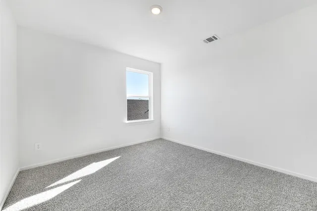 $2,800 | 3930 El Vaquero Court, Alvin, TX 77511