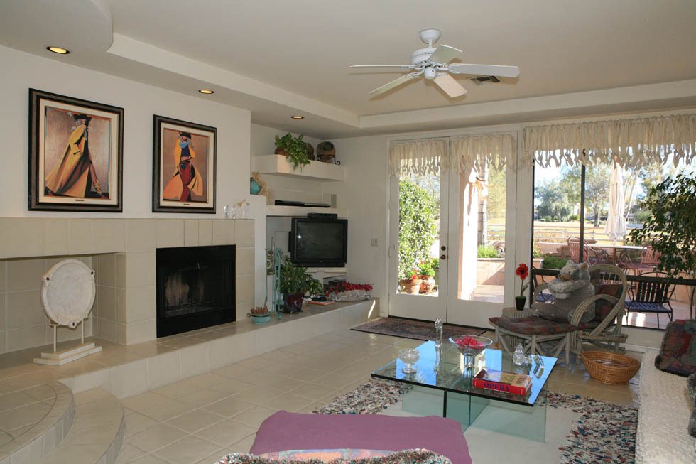 7760 East Gainey Ranch Road, Unit 31 Scottsdale, AZ 85258 - Photo 8 of 27 Living Room