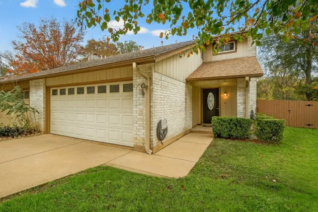 $2,850 | 1507 Terrapin Court, Unit B, Austin, TX 78746