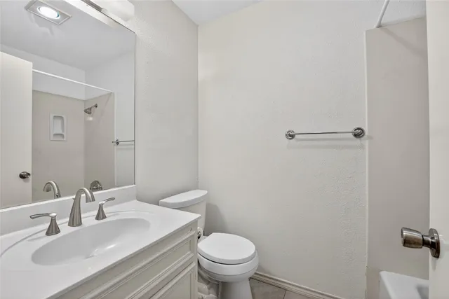 $2,850 | 1507 Terrapin Court, Unit B, Austin, TX 78746