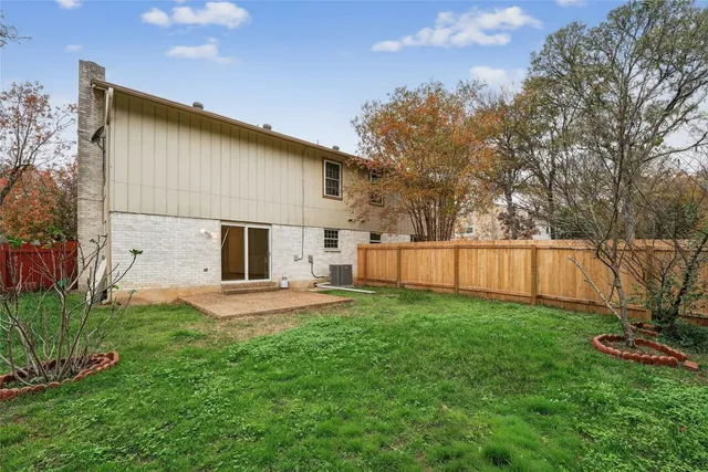 $2,850 | 1507 Terrapin Court, Unit B, Austin, TX 78746