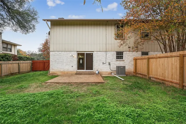 $2,850 | 1507 Terrapin Court, Unit B, Austin, TX 78746