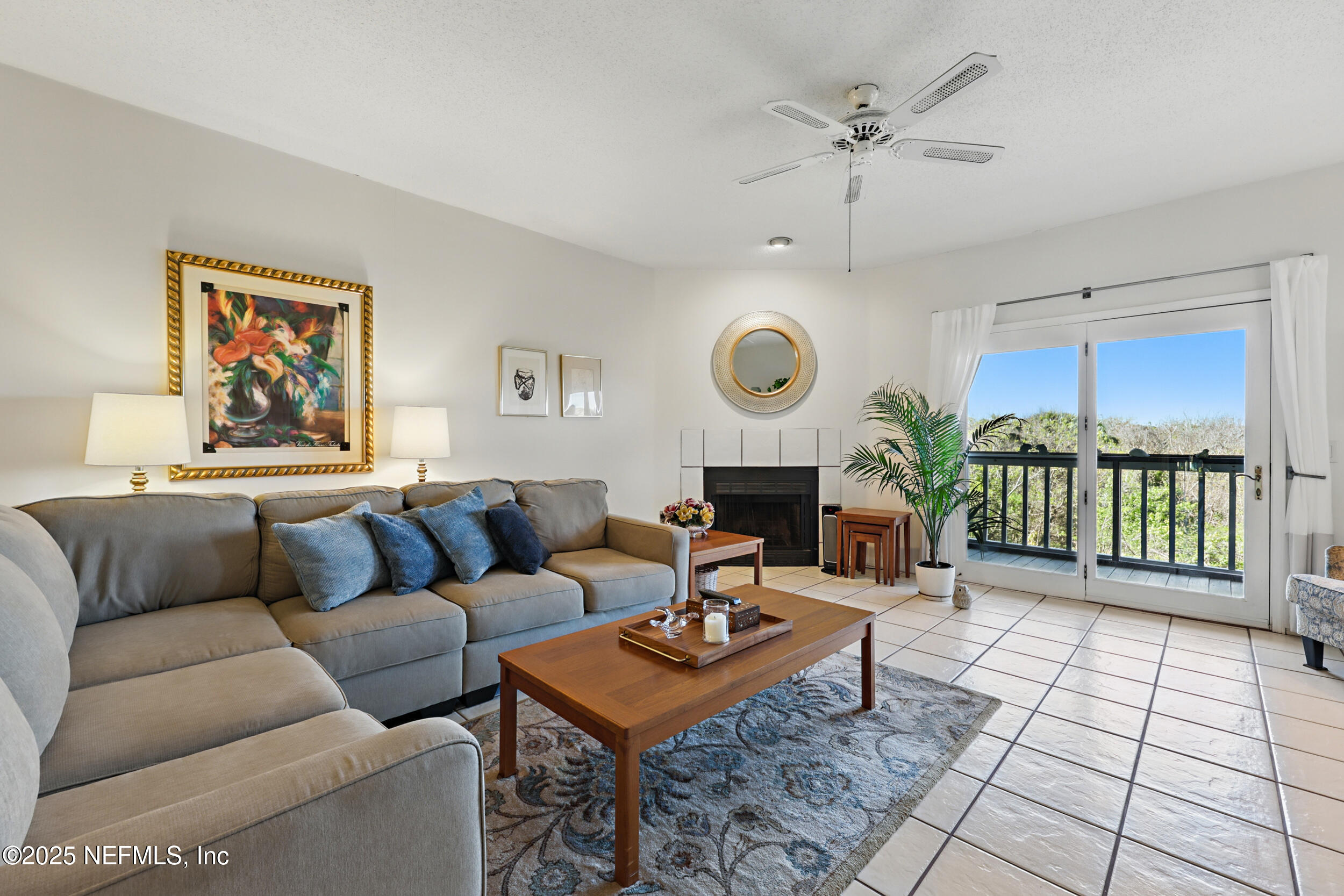 620 Ponte Vedra Boulevard, Unit E4 Ponte Vedra Beach, FL 32082 - Photo 12 of 36 Living Area