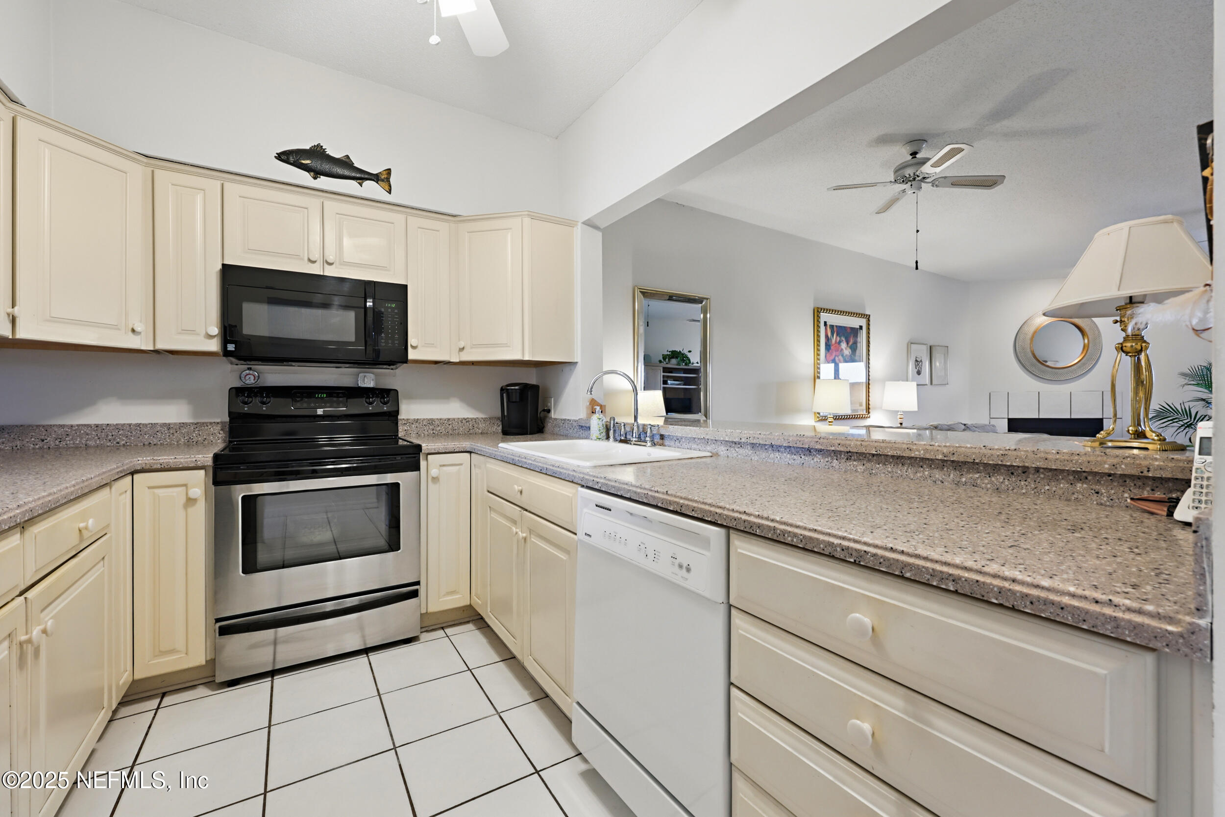 620 Ponte Vedra Boulevard, Unit E4 Ponte Vedra Beach, FL 32082 - Photo 9 of 36 Kitchen