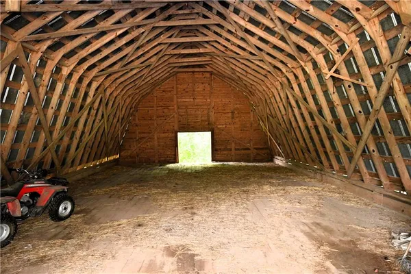 a view of an outdoor space