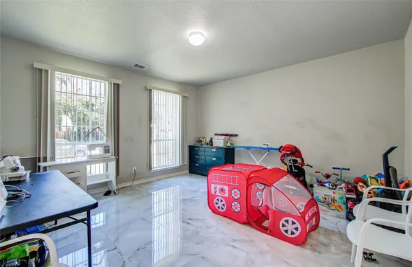 $2,800 | 16506 Great Forest Court, Humble, TX 77346