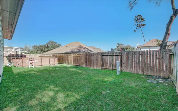 $2,800 | 16506 Great Forest Court, Humble, TX 77346