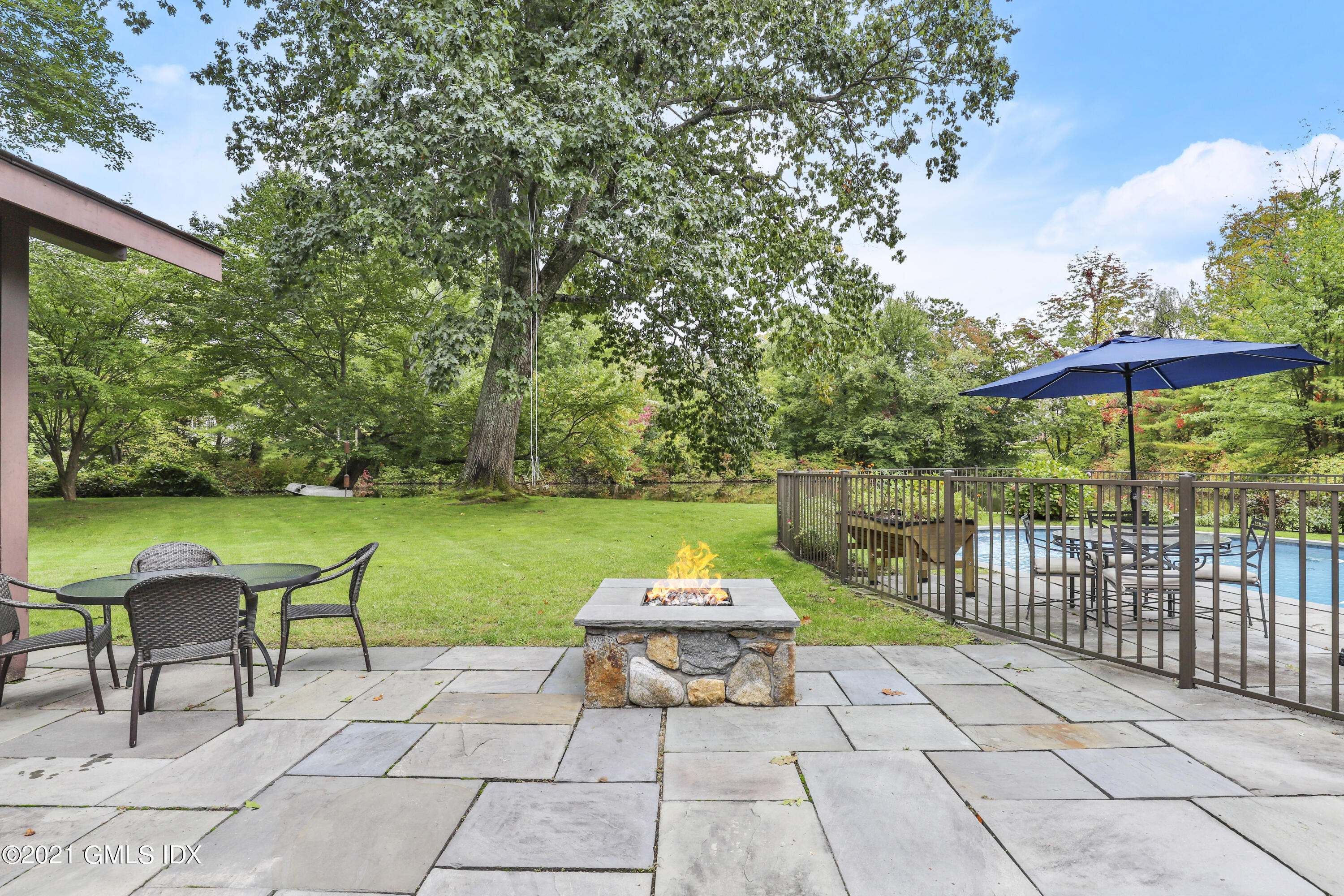 21 Wooddale Road Greenwich, CT 06830 - Photo 5 of 21 21 Wooddale Rd Greenwich CT-print-025-02