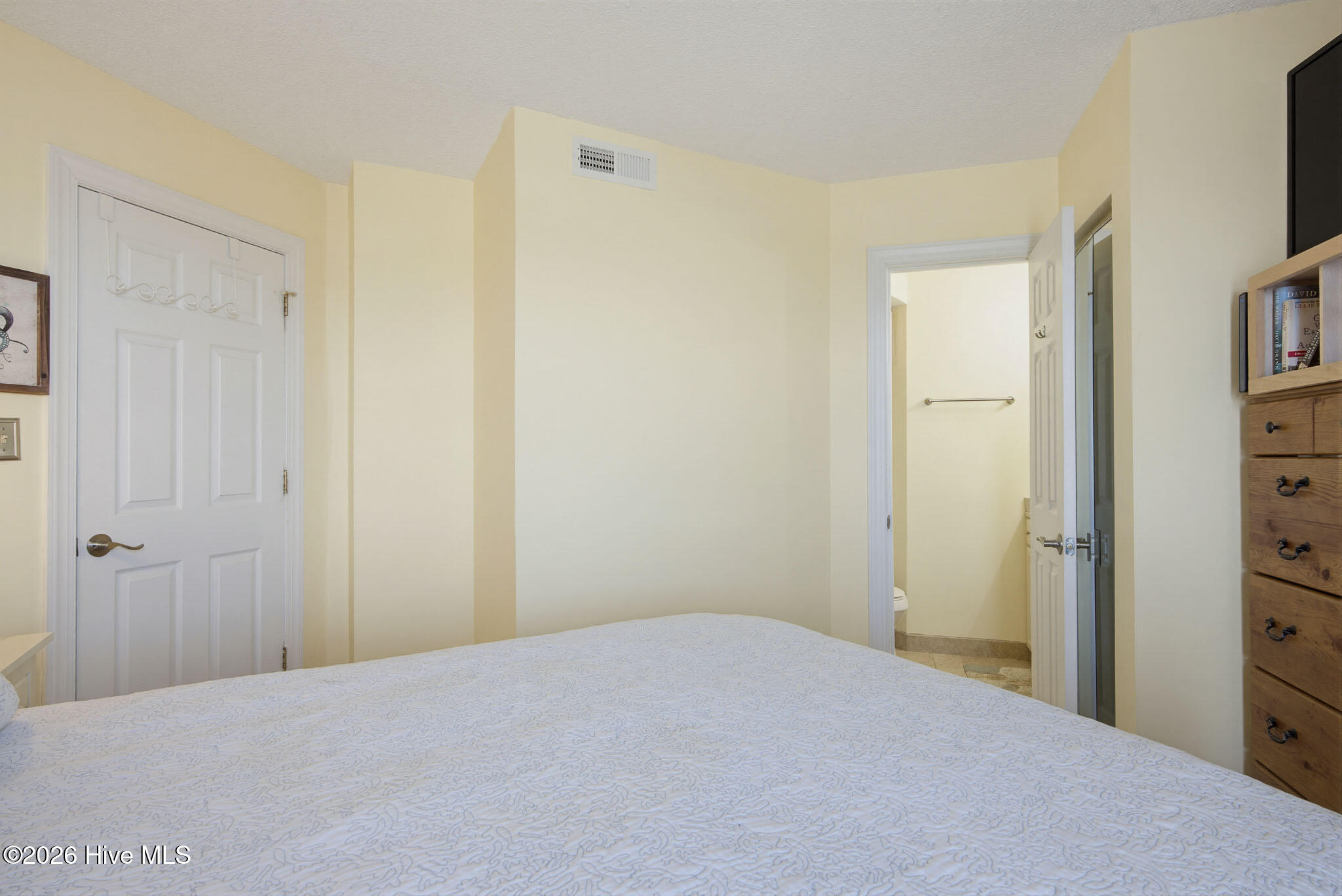 2000 New River Inlet Road, Unit 2514 North Topsail Beach, NC 28460 - Photo 19 of 57 2514 St. Regis - Interiors - MLS_2