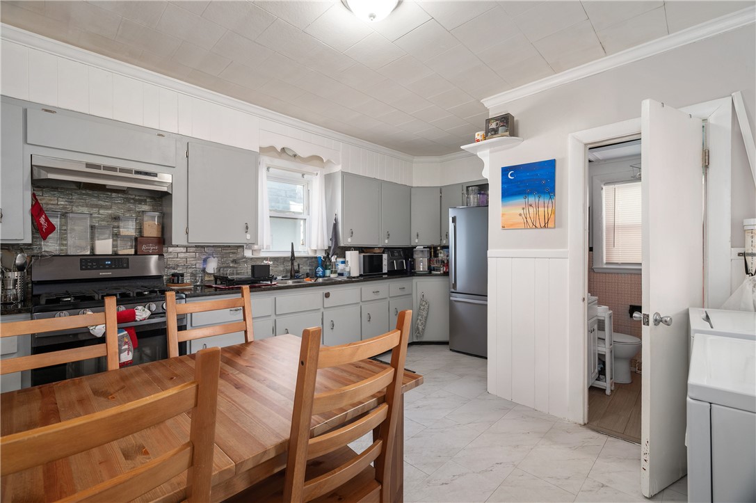 42 Elbow Street Woonsocket, RI 02895 - Photo 19 of 34