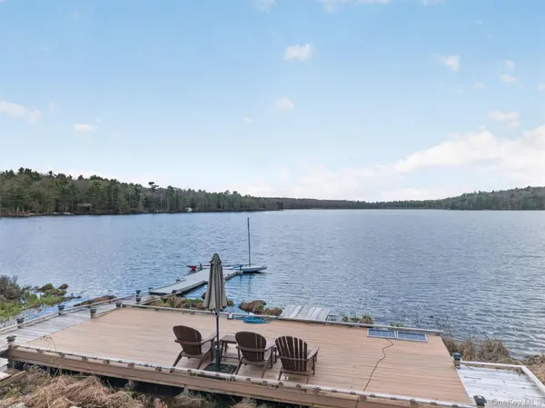 $975,000 | 139 York Lake Estates Road, Barryville, NY 12719