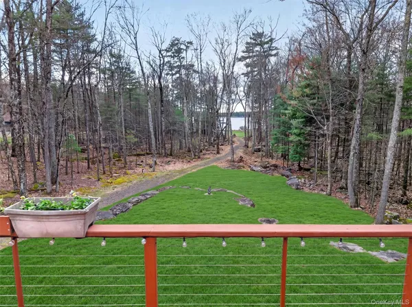 $975,000 | 139 York Lake Estates Road, Barryville, NY 12719