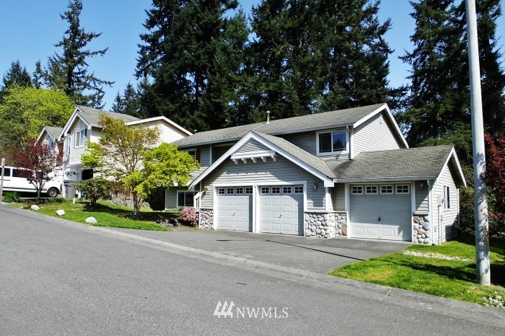 20215 10th Avenue Southeast Bothell, WA 98012 - Photo 1 of 14 Gallery Image 1