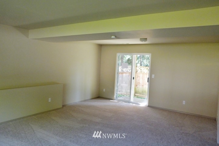 20215 10th Avenue Southeast Bothell, WA 98012 - Photo 9 of 14 Gallery Image 9