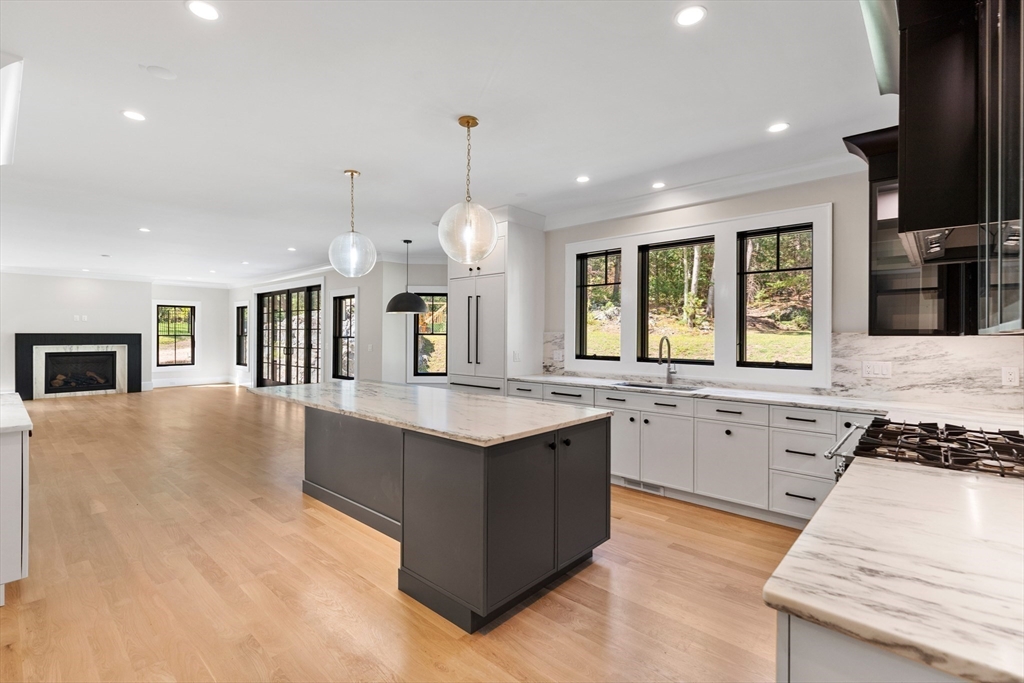 957 South Street Needham, MA 02492 - Photo 7 of 21