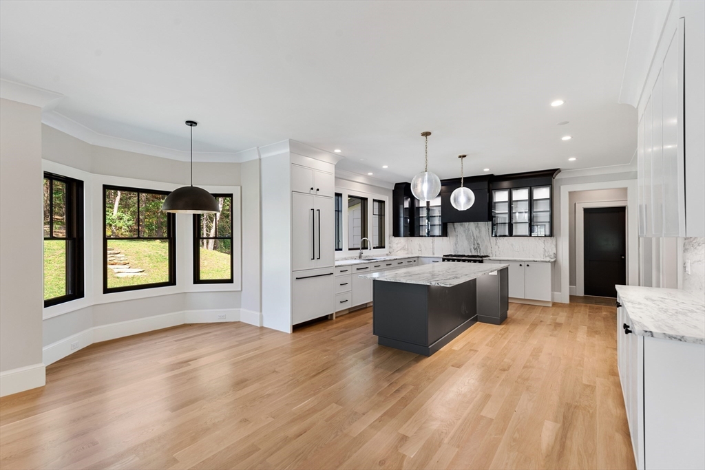 957 South Street Needham, MA 02492 - Photo 9 of 21