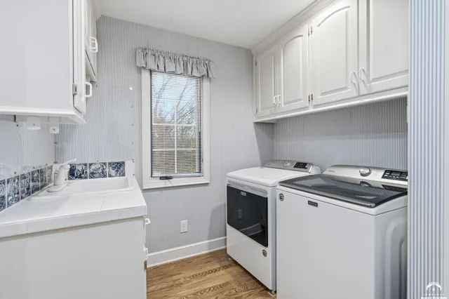 $850,000 | 1604 Bob White Drive, Lawrence, KS 66047