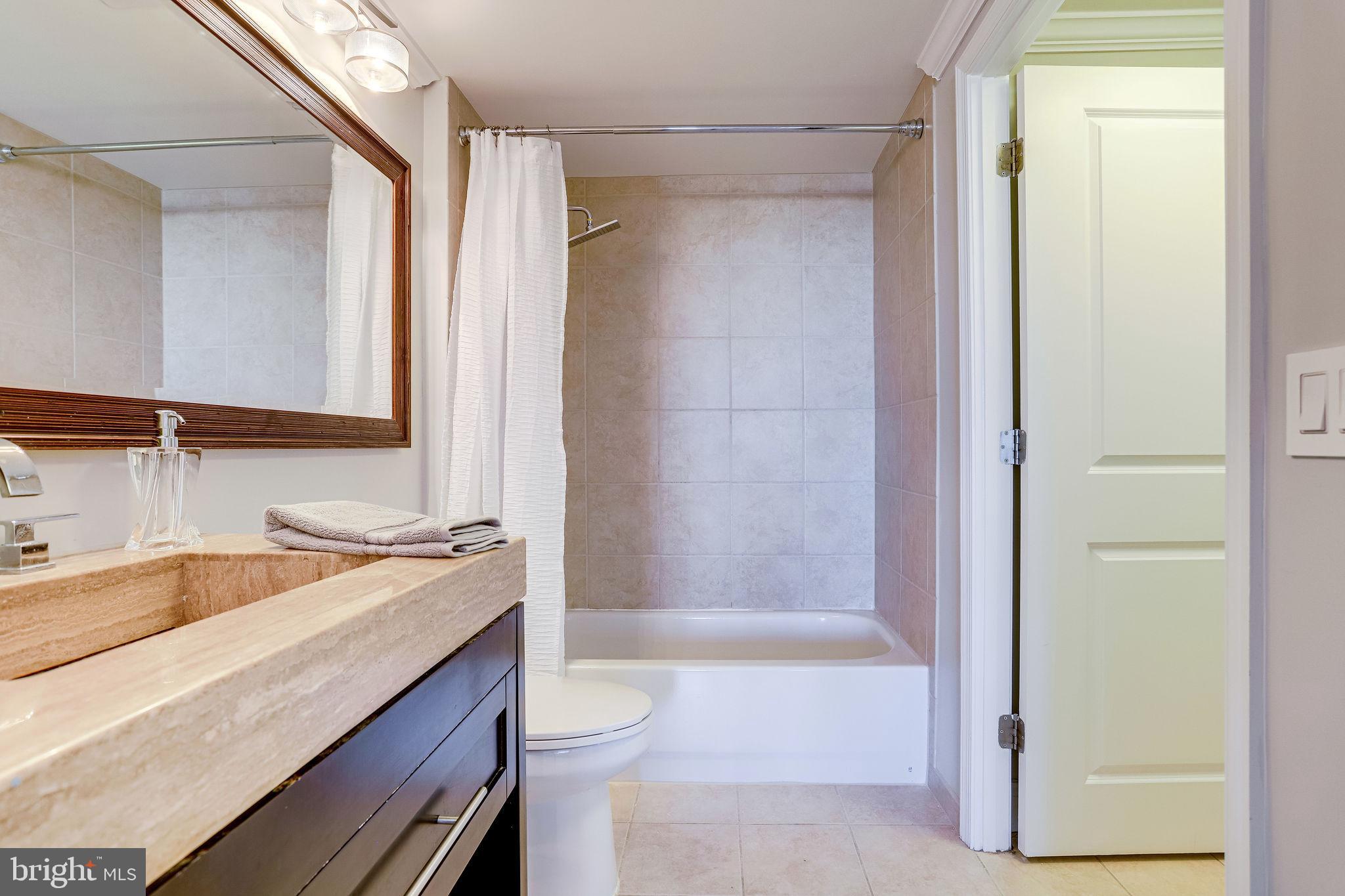 851 North Glebe Road, Unit 1417 Arlington, VA 22203 - Photo 32 of 66