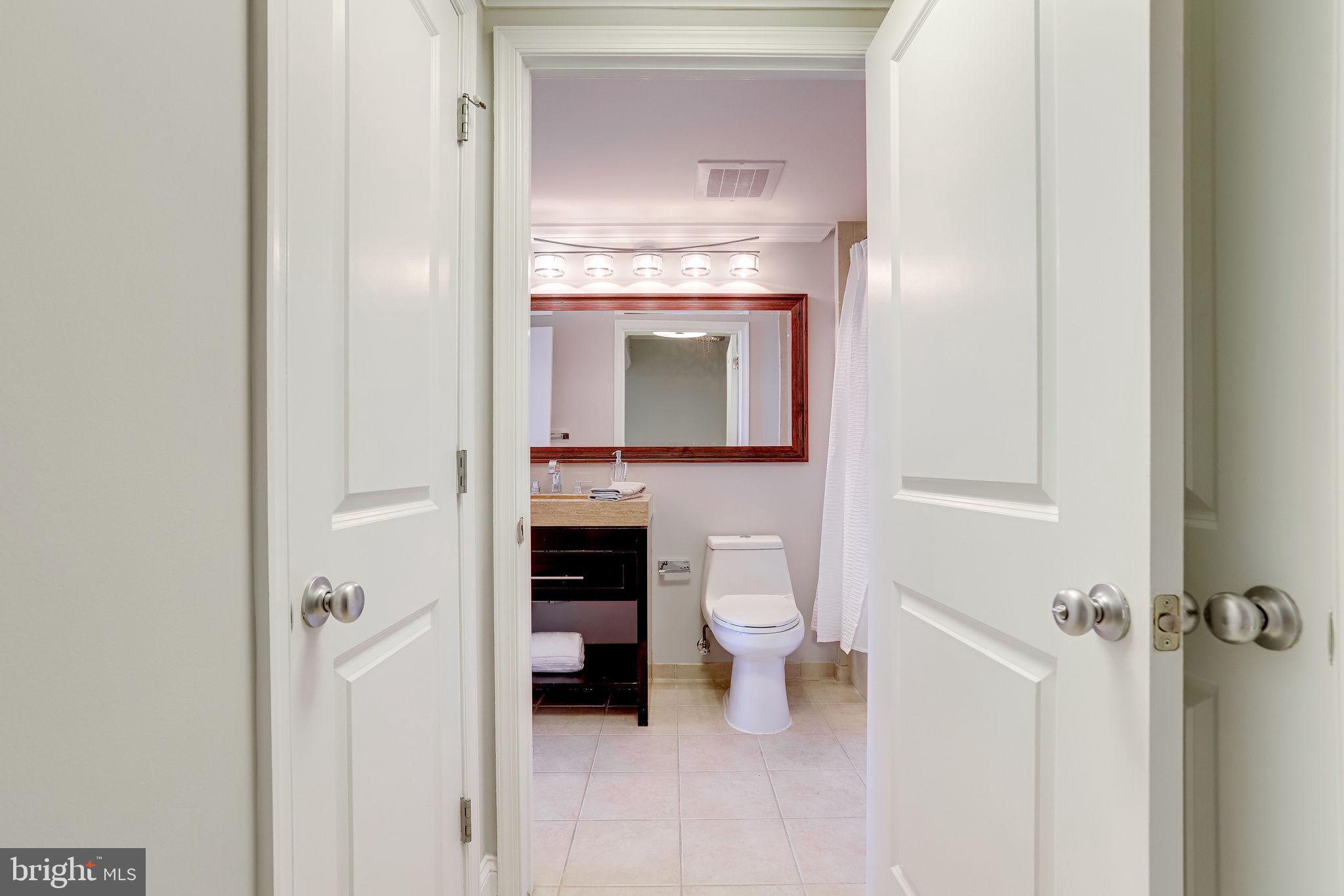 851 North Glebe Road, Unit 1417 Arlington, VA 22203 - Photo 35 of 66