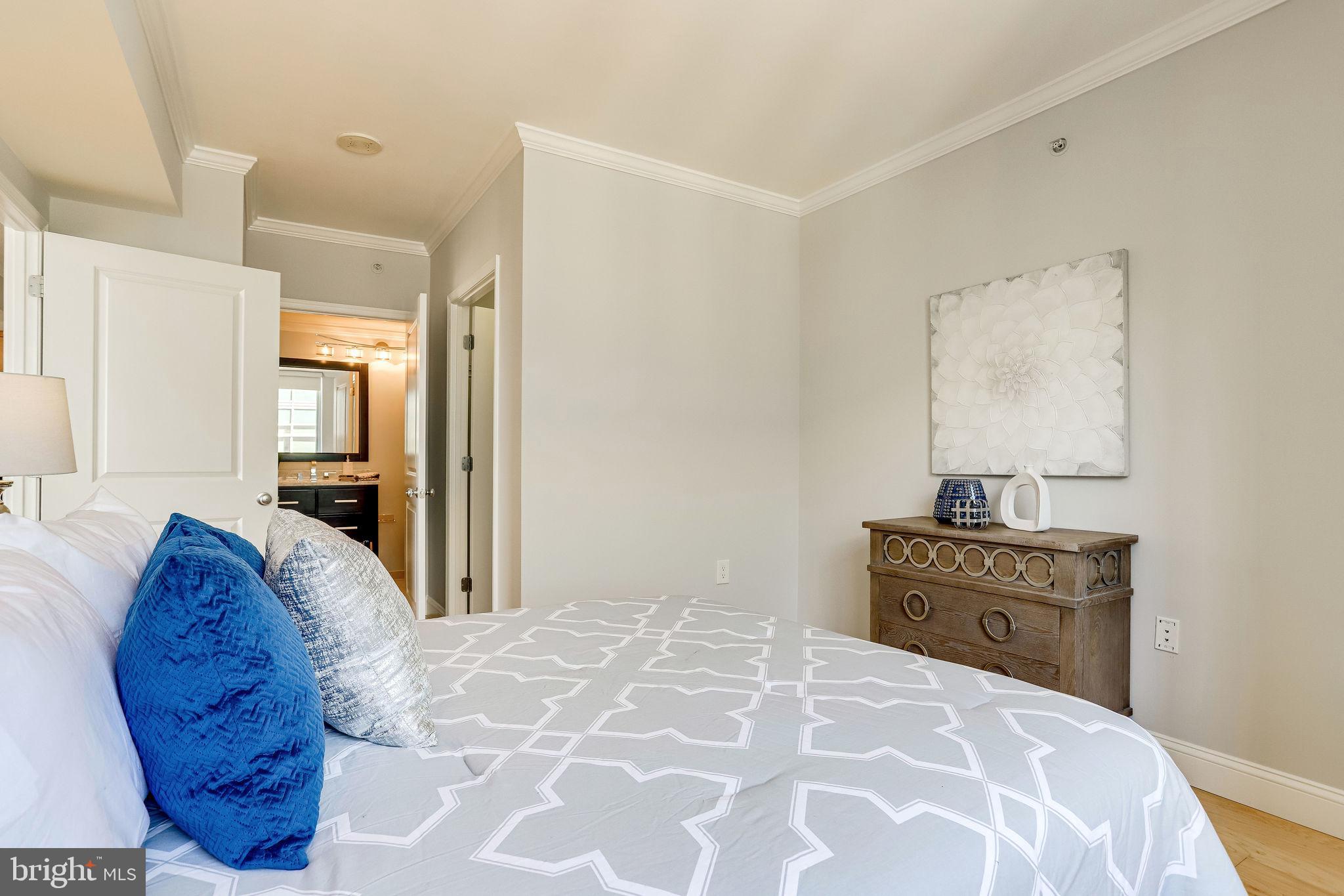851 North Glebe Road, Unit 1417 Arlington, VA 22203 - Photo 41 of 66