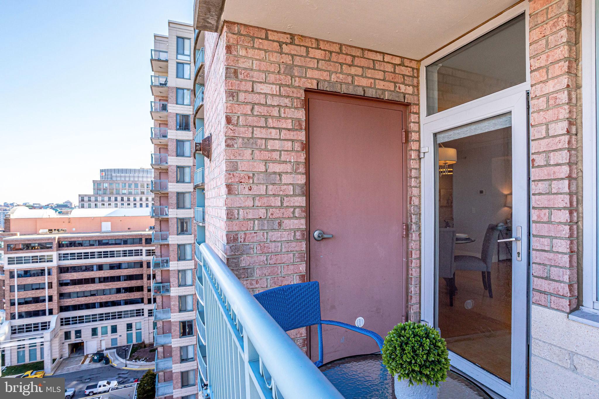 851 North Glebe Road, Unit 1417 Arlington, VA 22203 - Photo 51 of 66