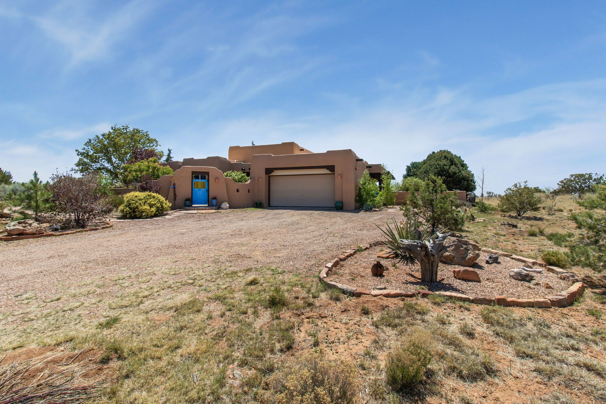23 Monterey Road Santa Fe, NM 87508 - Photo 7 of 23 Front approach