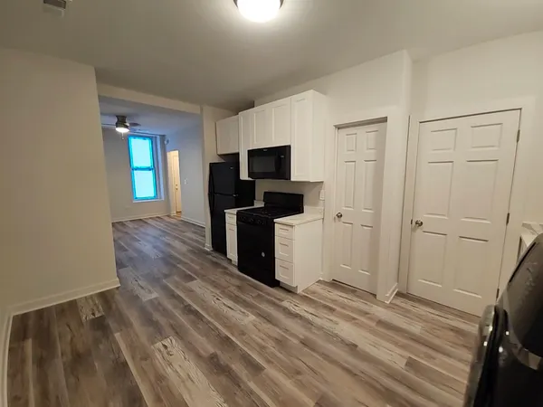 $1,550 | 2216 West 21st Place, Unit 1F, Chicago, IL 60608