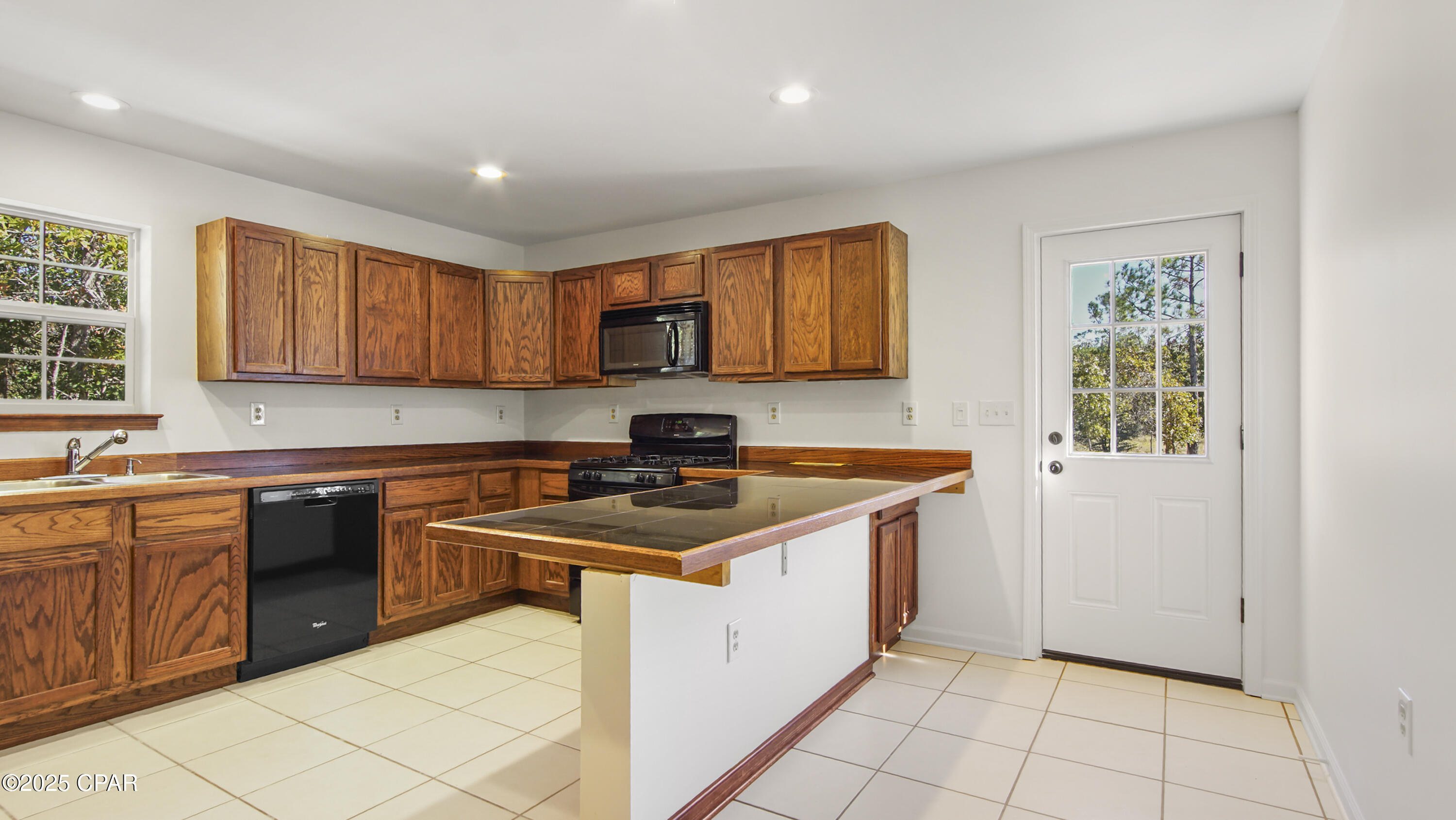 300 Deer Trail DeFuniak Springs, FL 32433 - Photo 12 of 44