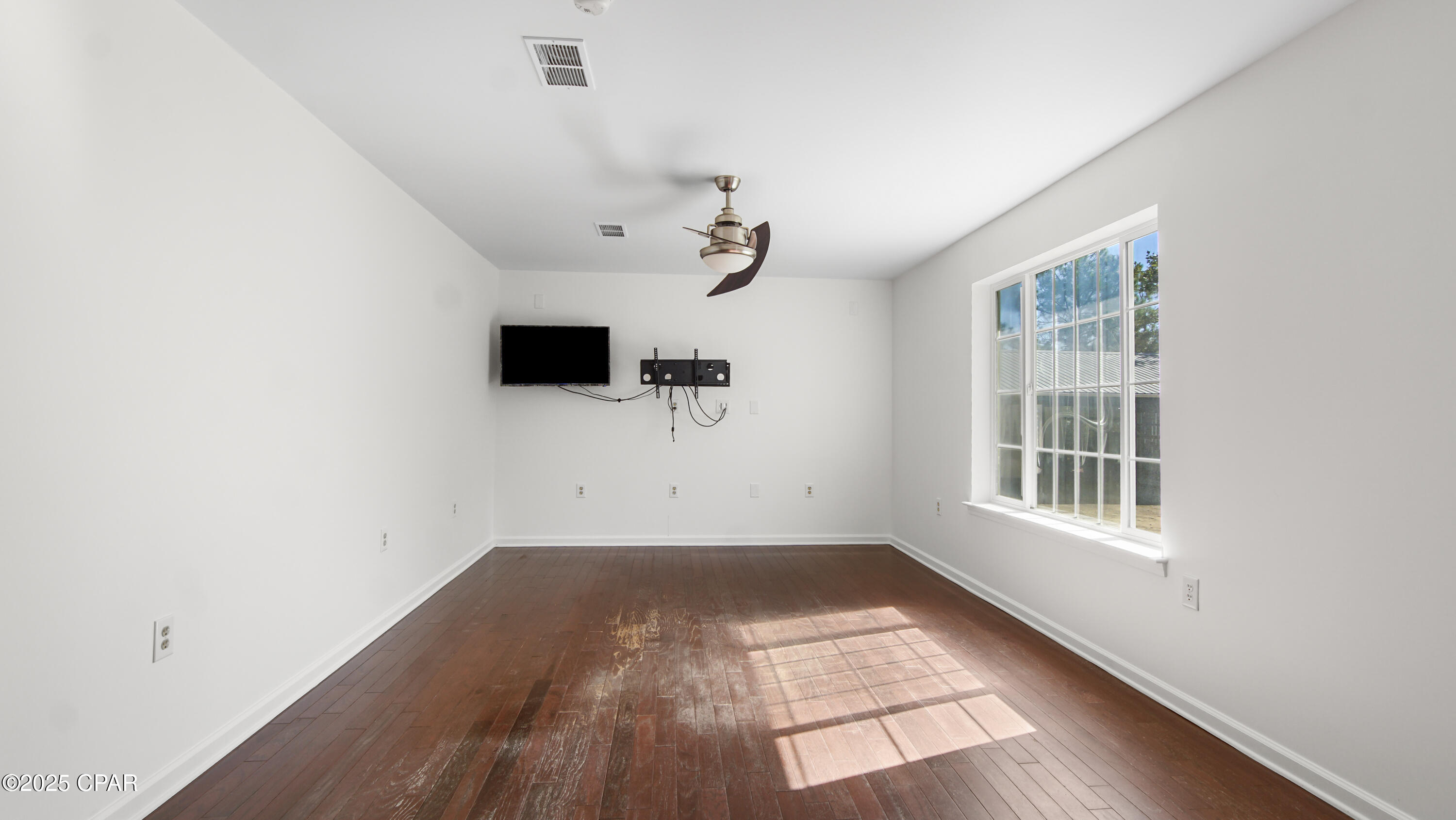 300 Deer Trail DeFuniak Springs, FL 32433 - Photo 10 of 44