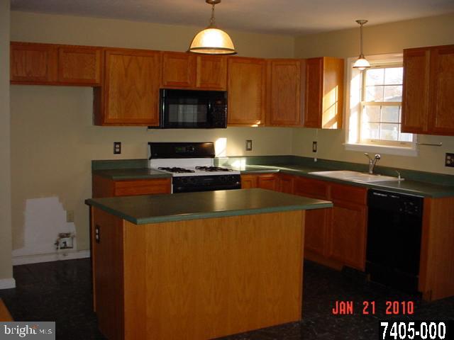 6601 Bull Road Dover, PA 17315 - Photo 4 of 14