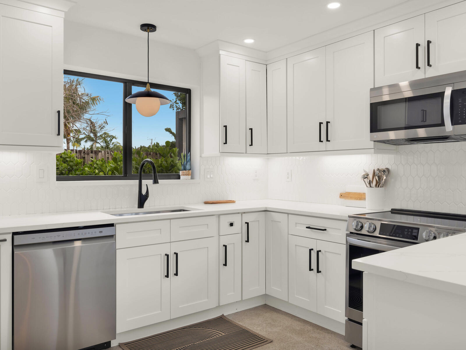 2751 Northeast 53rd Street Lighthouse Point, FL 33064 - Photo 19 of 56 2751 NE 53rd St Lighthouse Point FL 3306