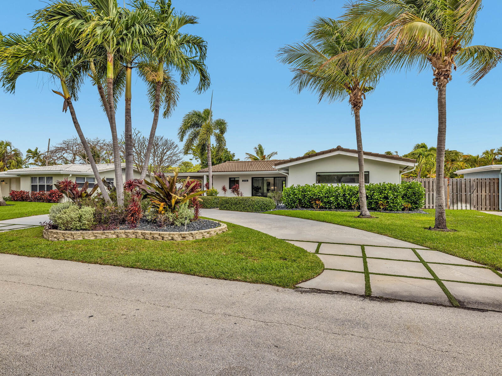 2751 Northeast 53rd Street Lighthouse Point, FL 33064 - Photo 37 of 56 2751 NE 53rd St Lighthouse Point FL 3306