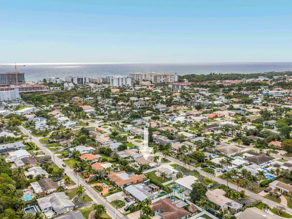 $940,000 | 2751 Northeast 53rd Street, Lighthouse Point, FL 33064