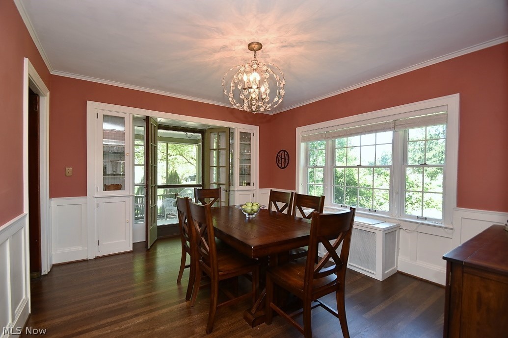 2851 Southington Road Cleveland, OH 44120 - Photo 4 of 34