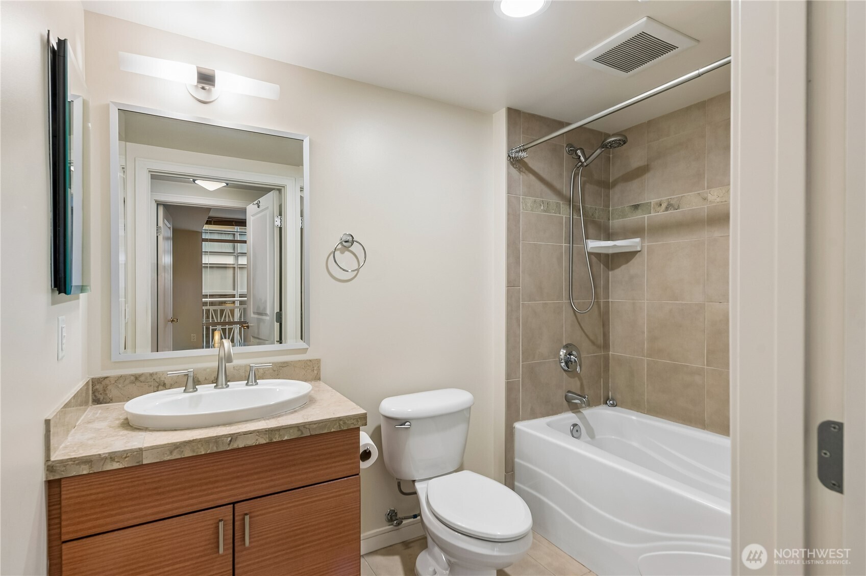 819 Virginia Street, Unit 2109 Seattle, WA 98101 - Photo 13 of 31
