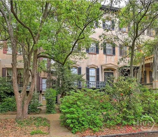 $2,300 | 216 East Gaston Street, Unit GARDEN LEVEL, Savannah, GA 31401