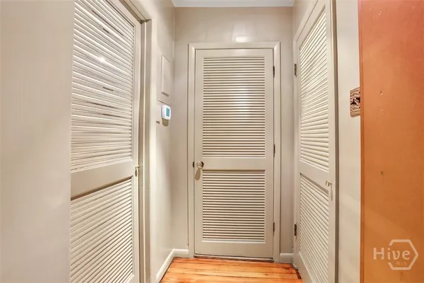 $2,300 | 216 East Gaston Street, Unit GARDEN LEVEL, Savannah, GA 31401